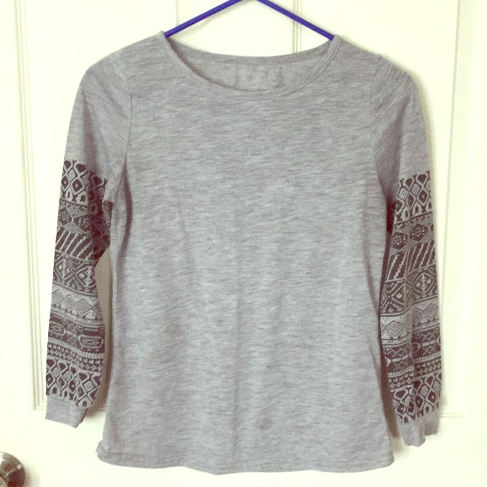 Grey Top with black tribal patterned sleeves